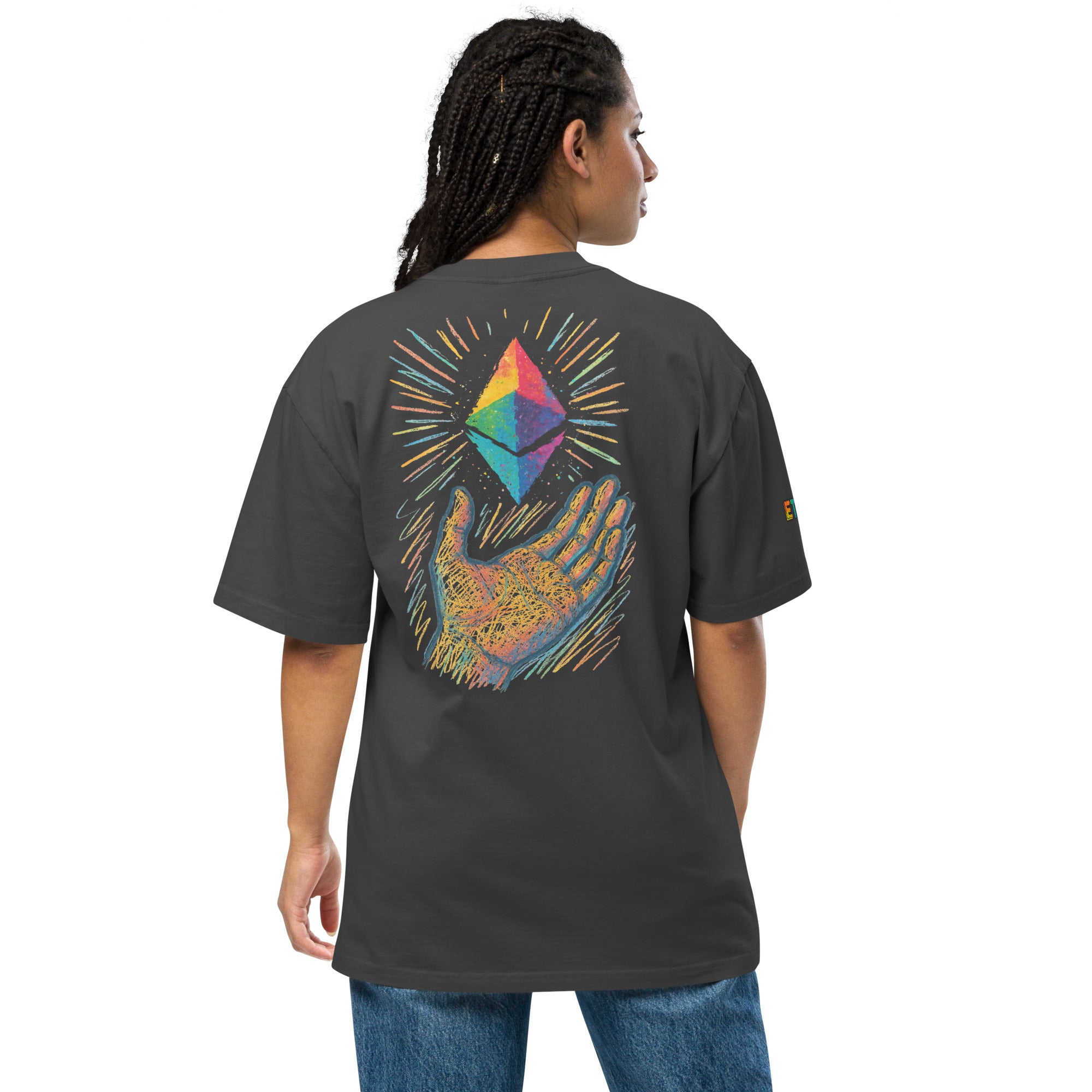 Oversized ETH Ethereum T-Shirt Faded Black mit Diamond Hands Design, kleinem ETH-Logo vorne und ETH-Schriftzug seitlich am Ärmel